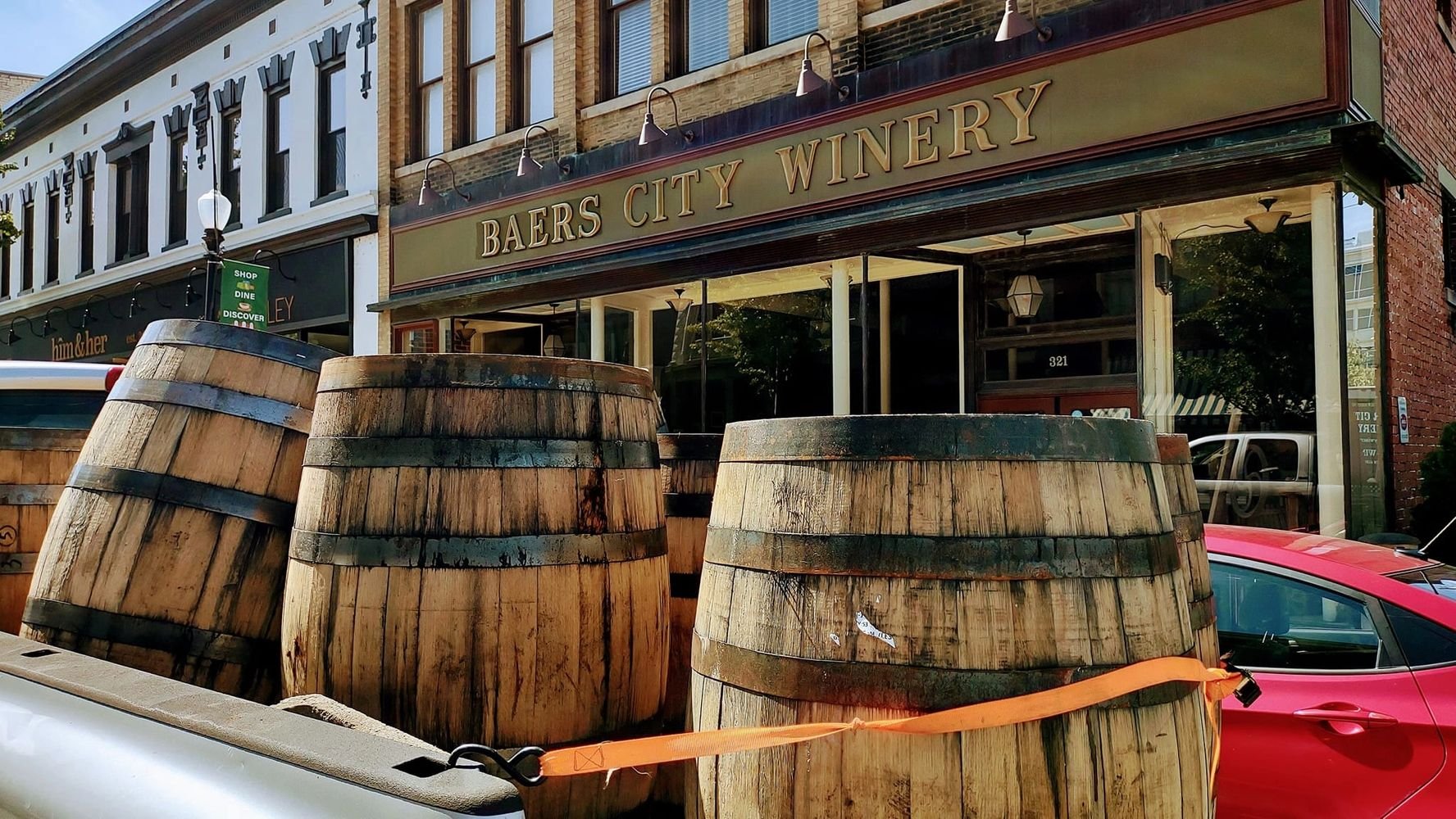 Baers City Winery & Brick Oven Kitchen restaurant in New Albany, United States