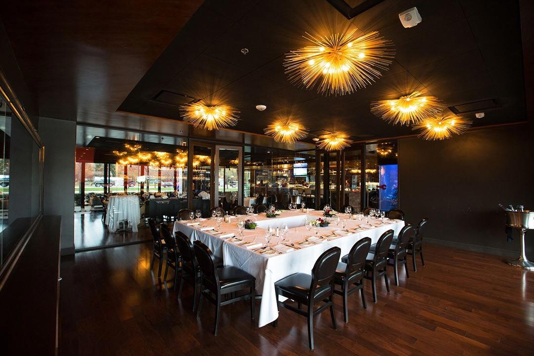 Joe Muer Seafood restaurant in Detroit, United States