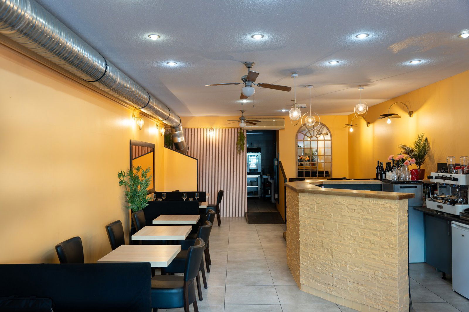 Restaurant Istanbul, Restaurant in Saint Marcel