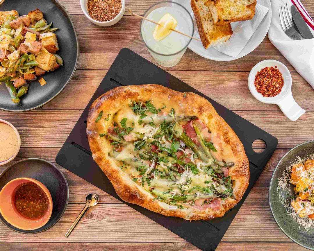 Serious Pie – Totem Lake, Restaurant in Kirkland