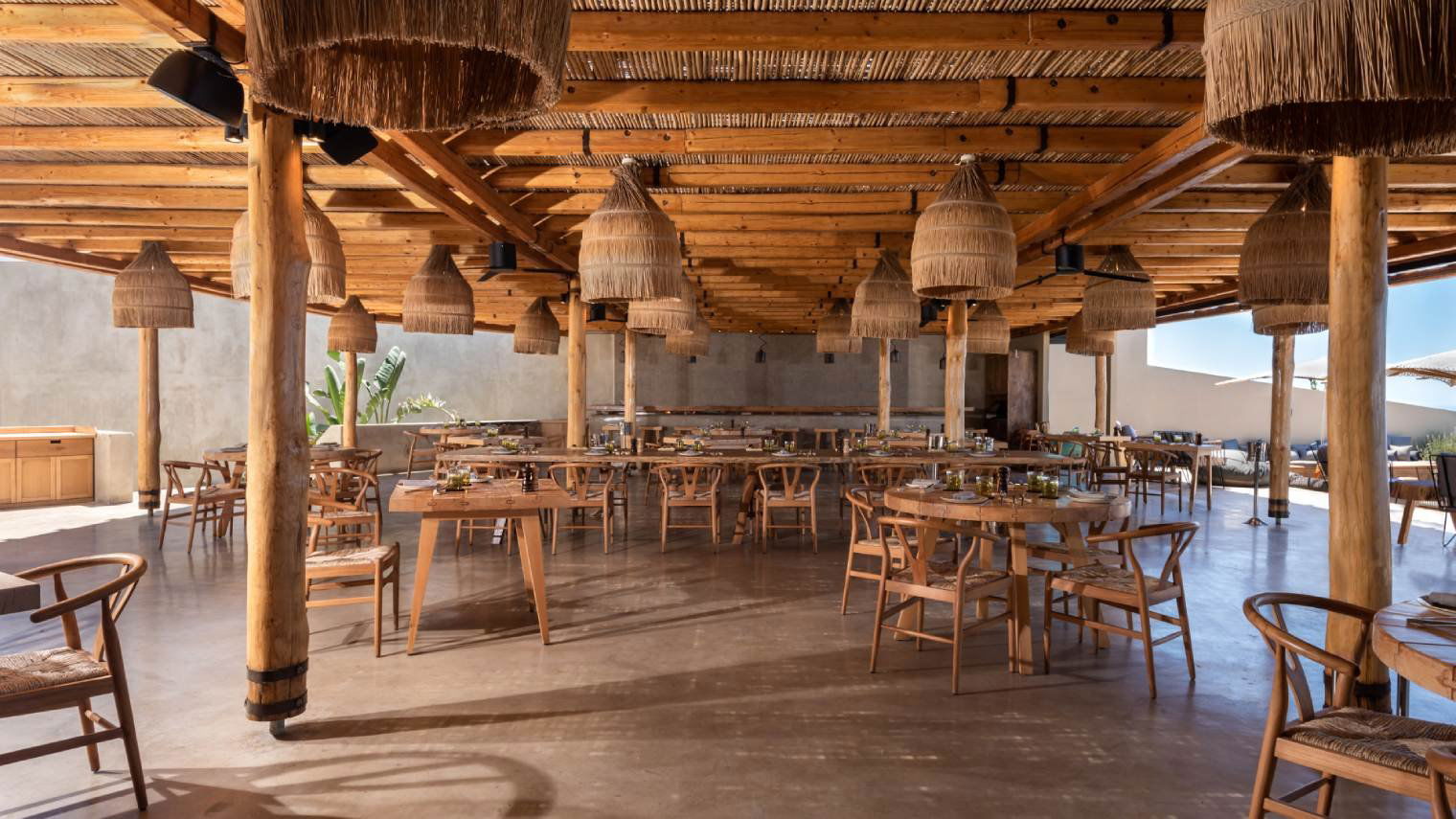 Pacman Sunset Restaurant, Restaurant in Santorini