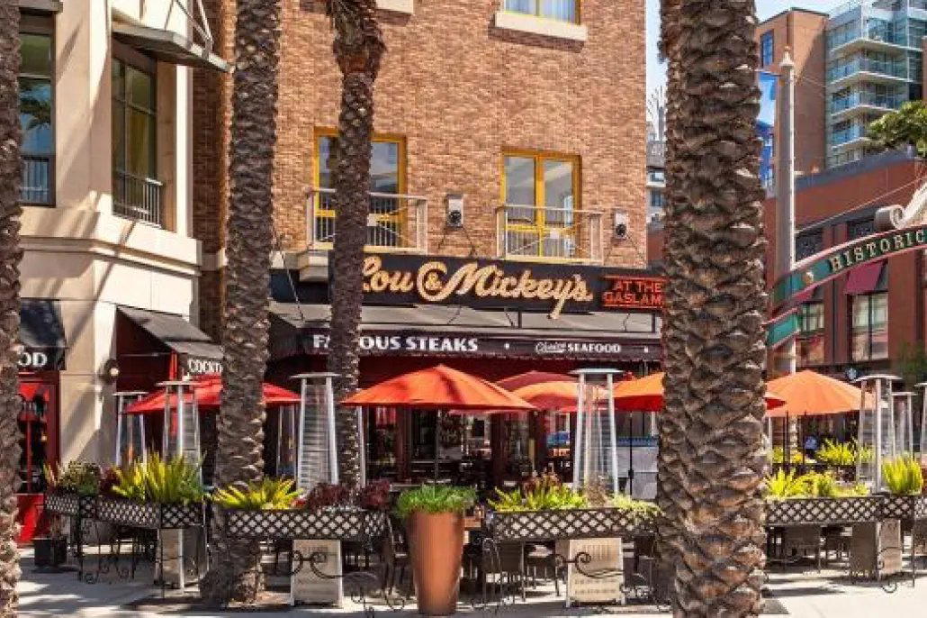 Lou & Mickey's restaurant in San Diego, United States
