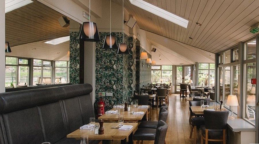 Waterside Restaurant restaurant in Highland
