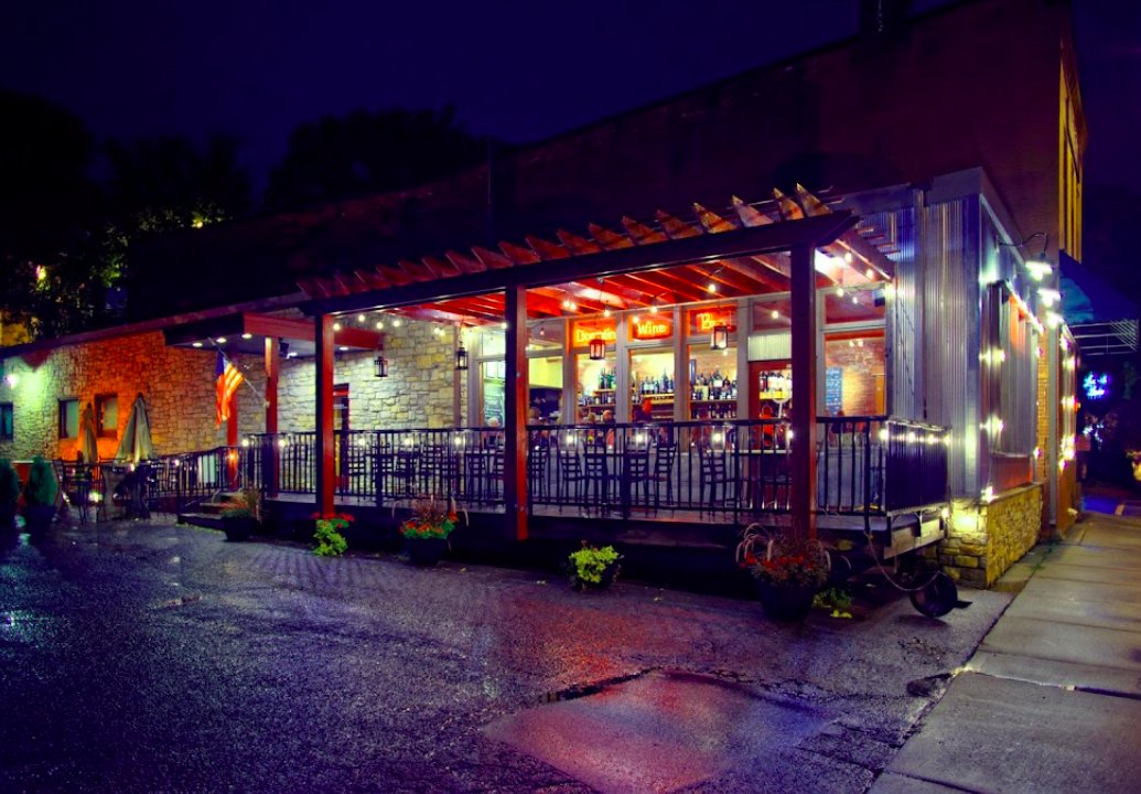 Domacin Restaurant & Wine Bar