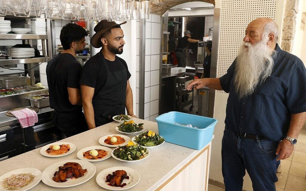 Uri Buri, Restaurant in Acre