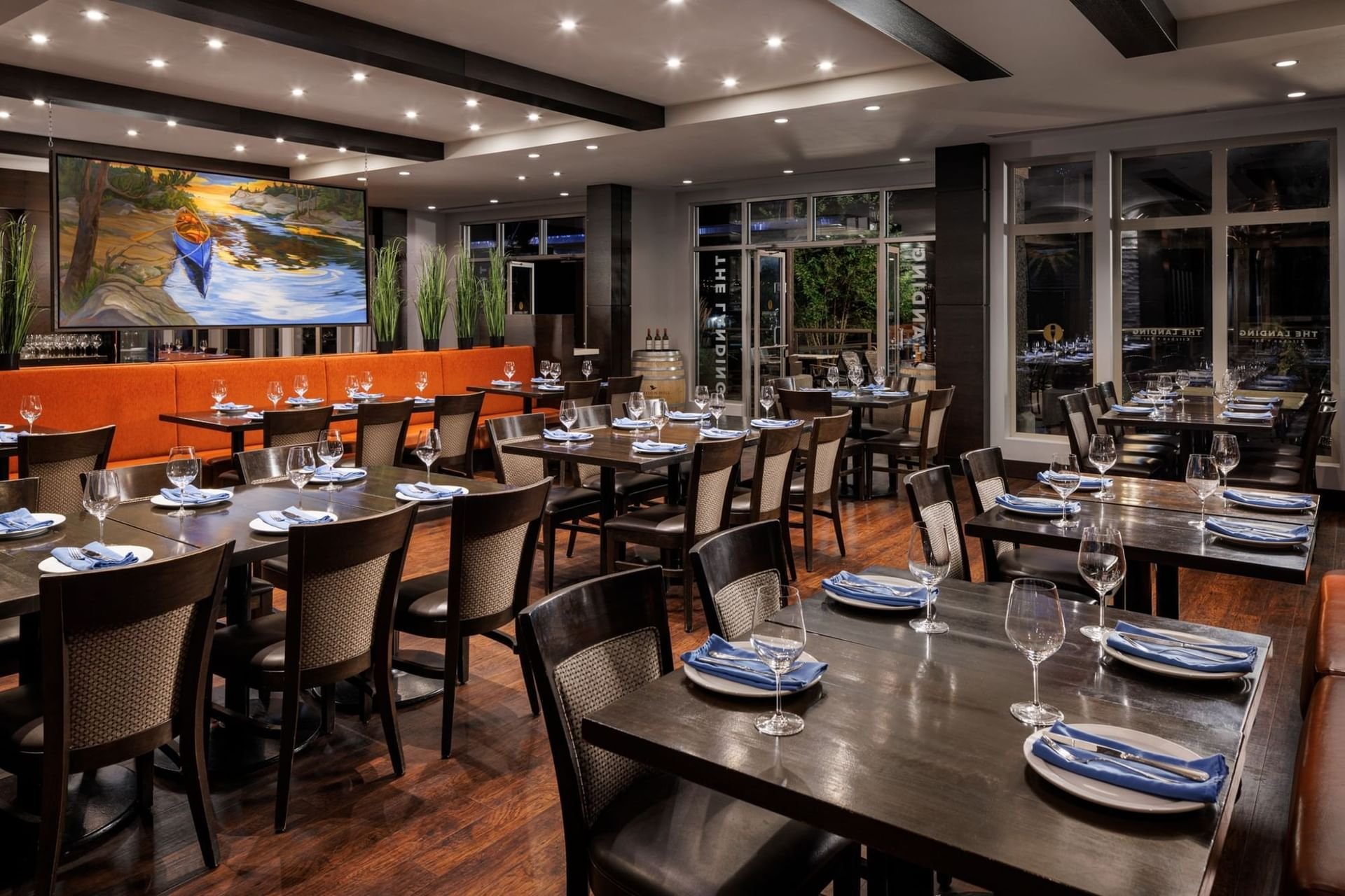 Lakeside Dining Room restaurant in Kelowna, Canada