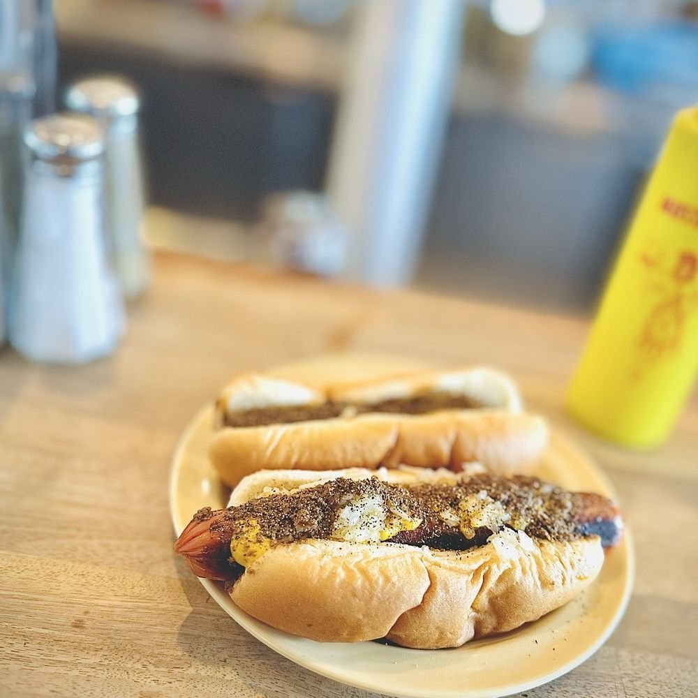 The Dog Wagon Plus, Restaurant in Richmond