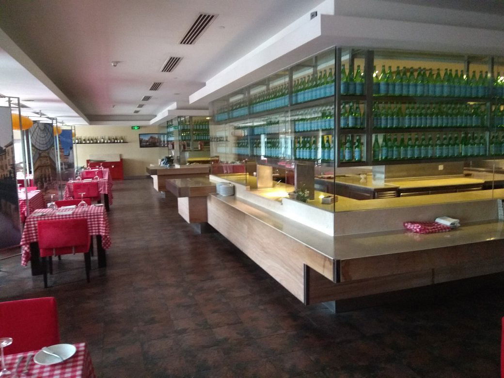 Milan Restaurant, Restaurant in Hanoi