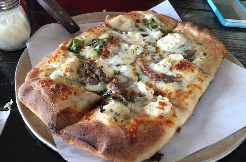 Naked City Pizza, Restaurant in Las Vegas