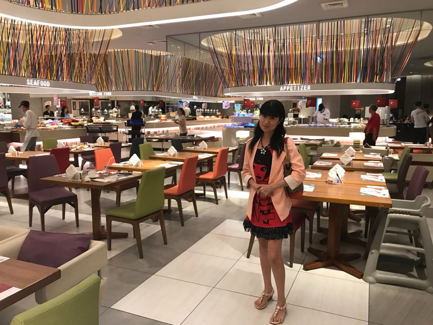 ç´ çæå°éµæ¿ç, Restaurant in Taoyuan District