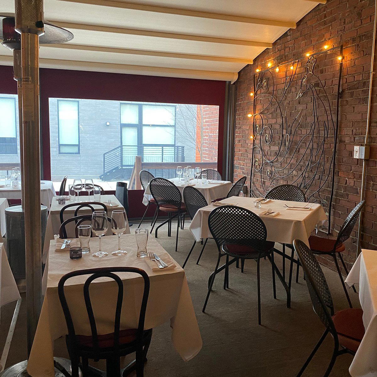 Paris 66 restaurant in Pittsburgh, United States
