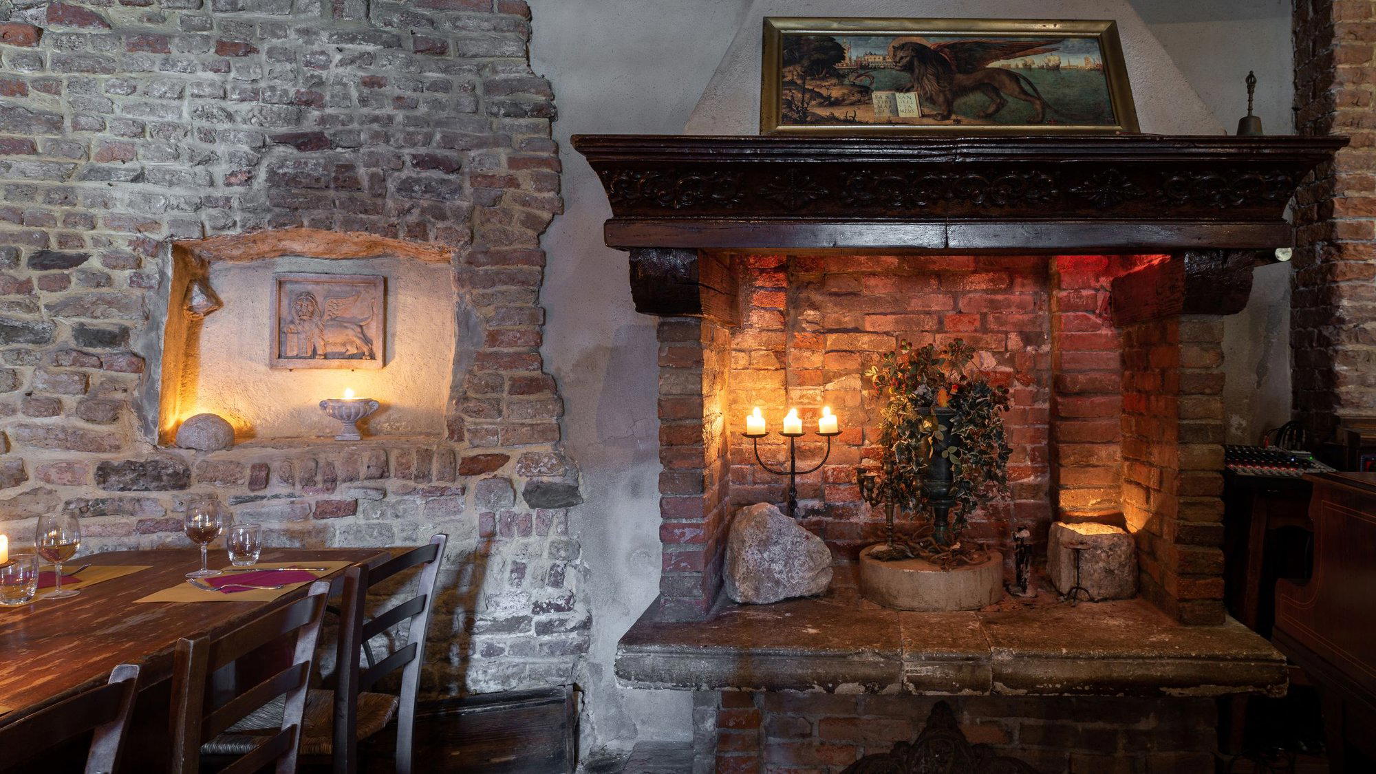 Taverna al Remer restaurant in Venice, Italy