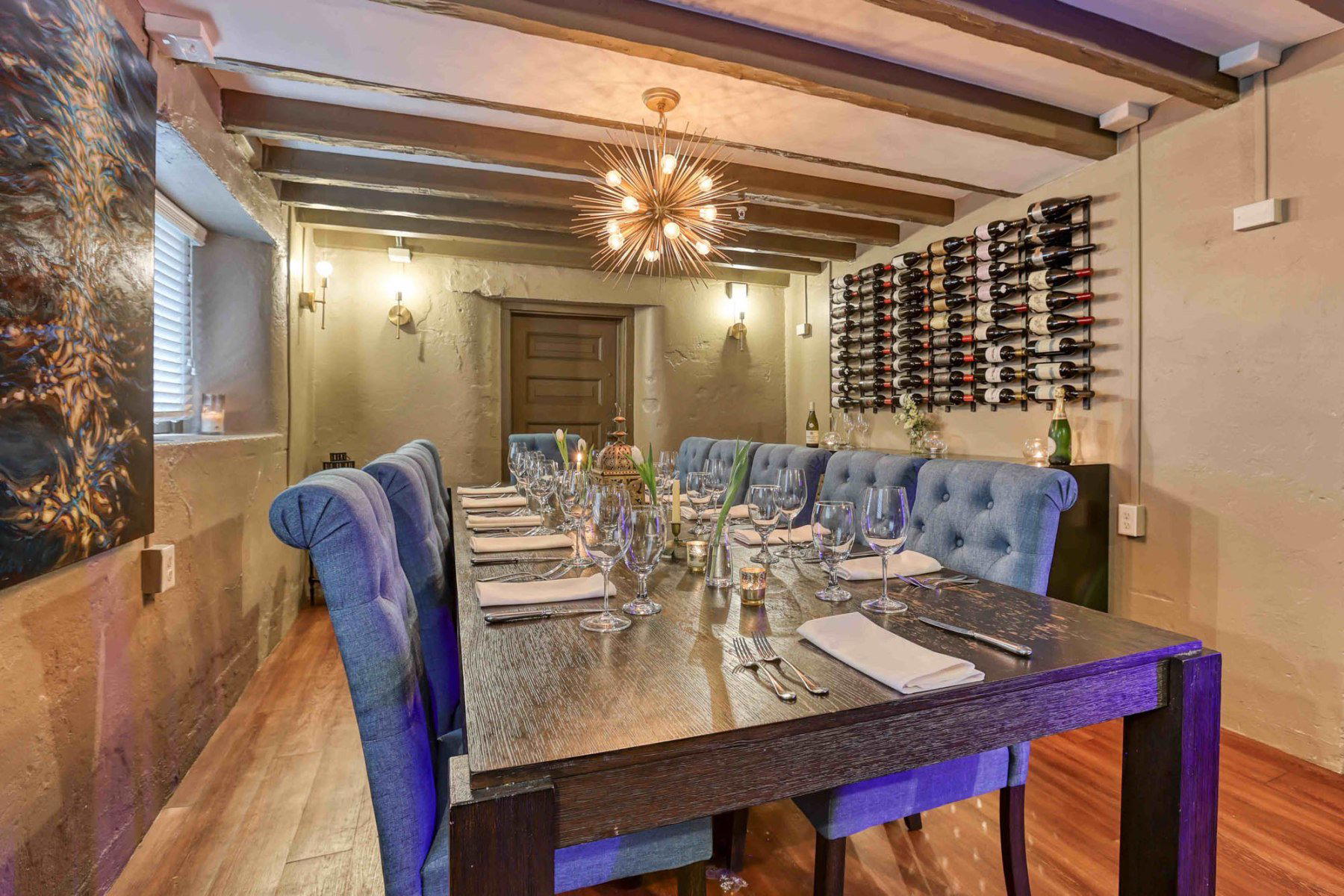 Ribaut Social Club restaurant in Beaufort, United States
