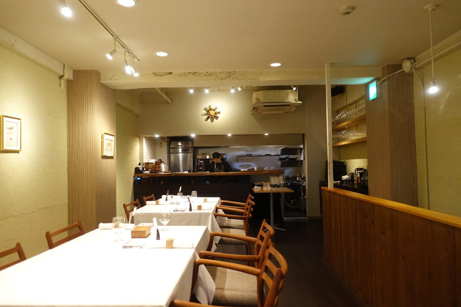 ル・タン・ペルデュ restaurant in Nagoya, Japan