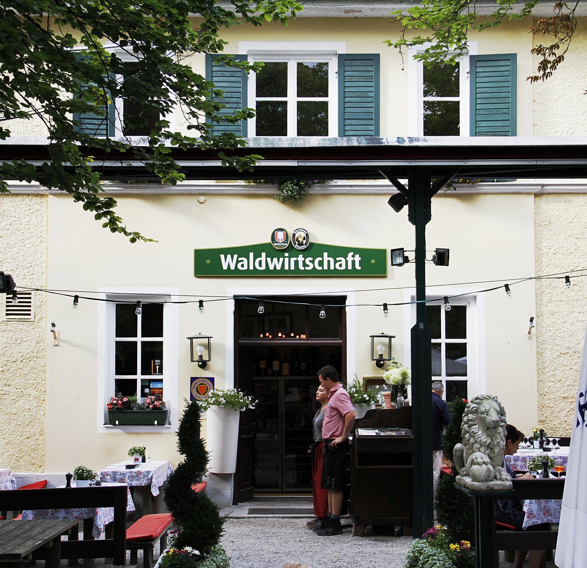 Waldwirtschaft restaurant in Pullach, Germany