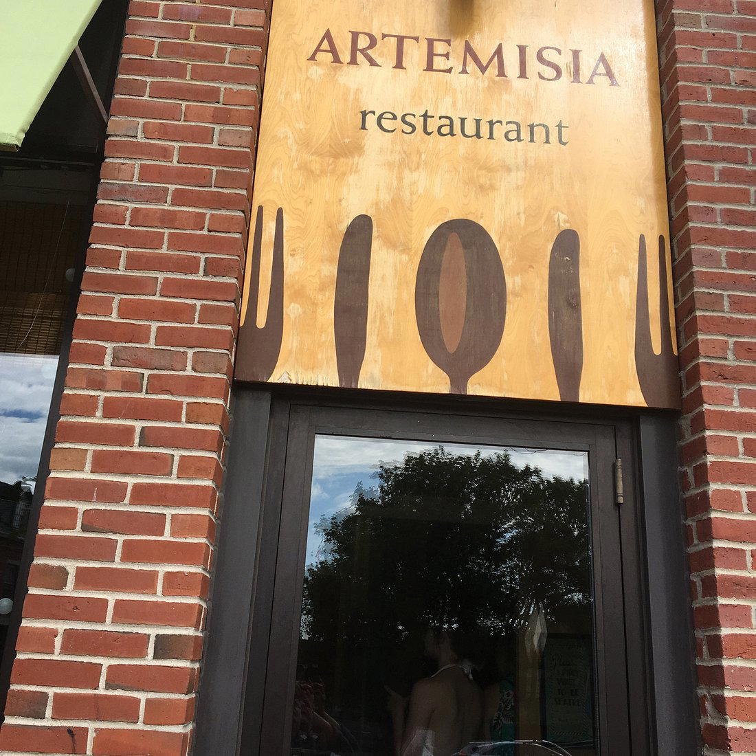 Artemisia Cafe restaurant in Portland, United States