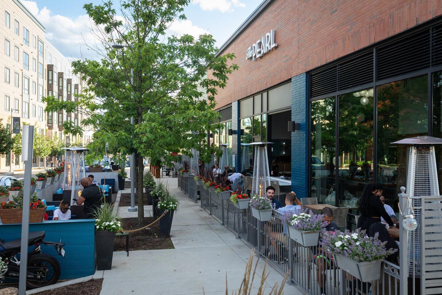 The Pearl restaurant in Dorchester, United States