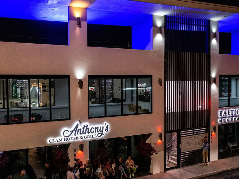 Anthony's Clam House, Fort Lauderdale, United States