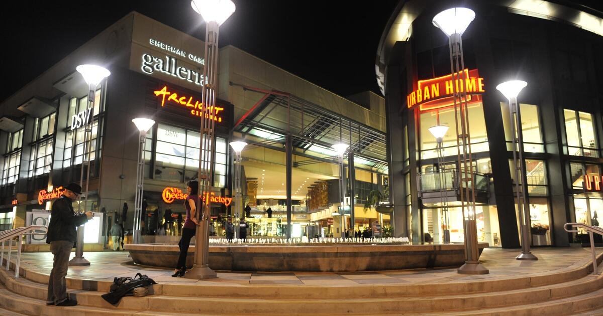 Regal Sherman Oaks Galleria, Restaurant in Los Angeles