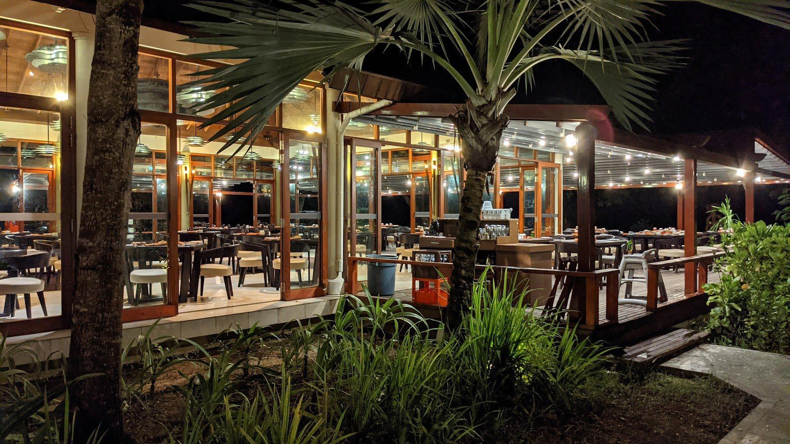 Cafe Dauban restaurant in Silhouette Island