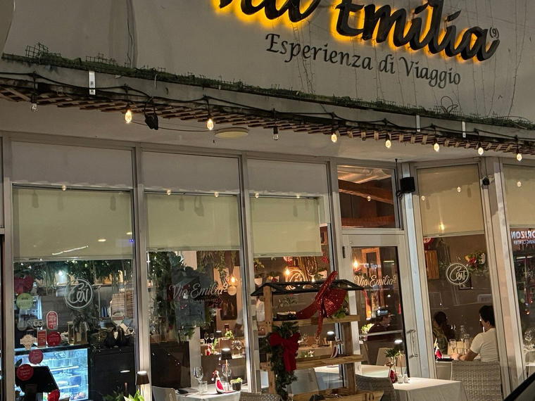 Via Emilia 9, Miami Beach, United States