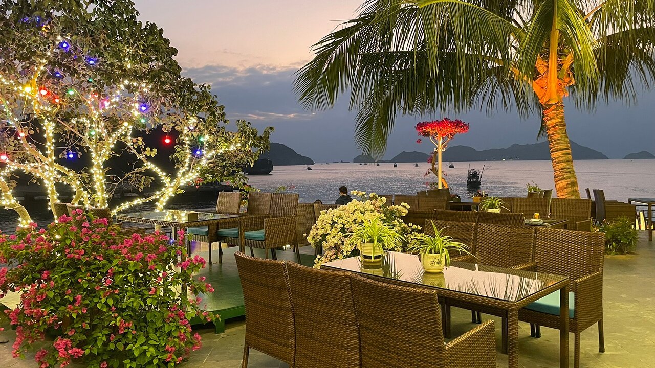 Le Pont Club restaurant in Hai Phong, Vietnam