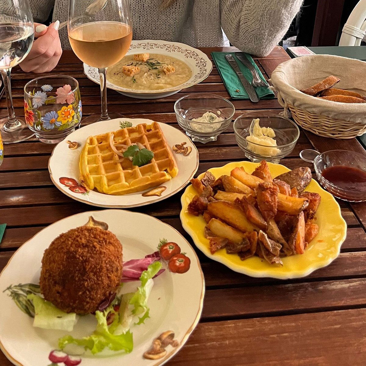 Saucé, Restaurant in Toulon
