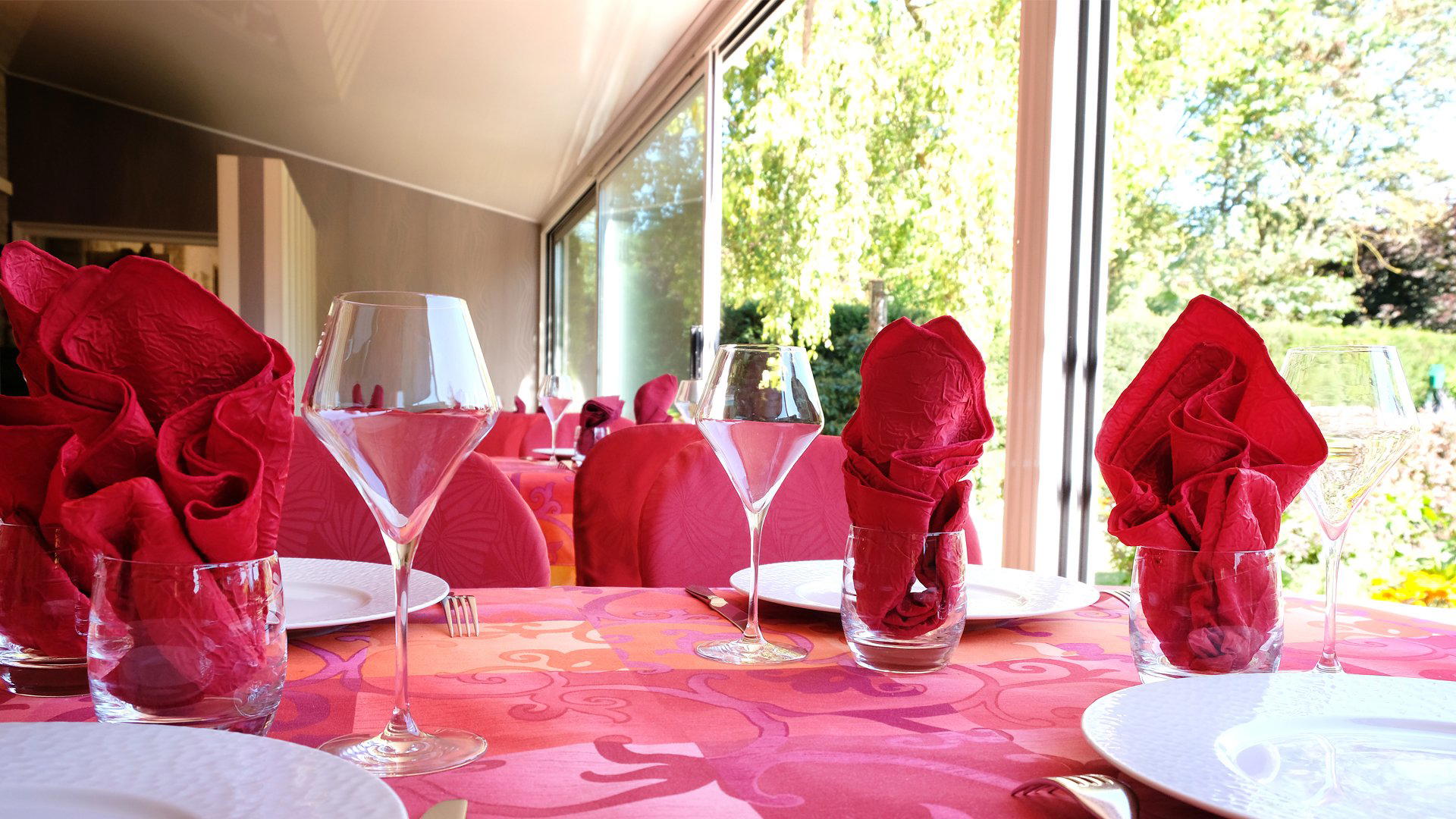 Le Jardin restaurant in Neufchatel Sur Aisne, France