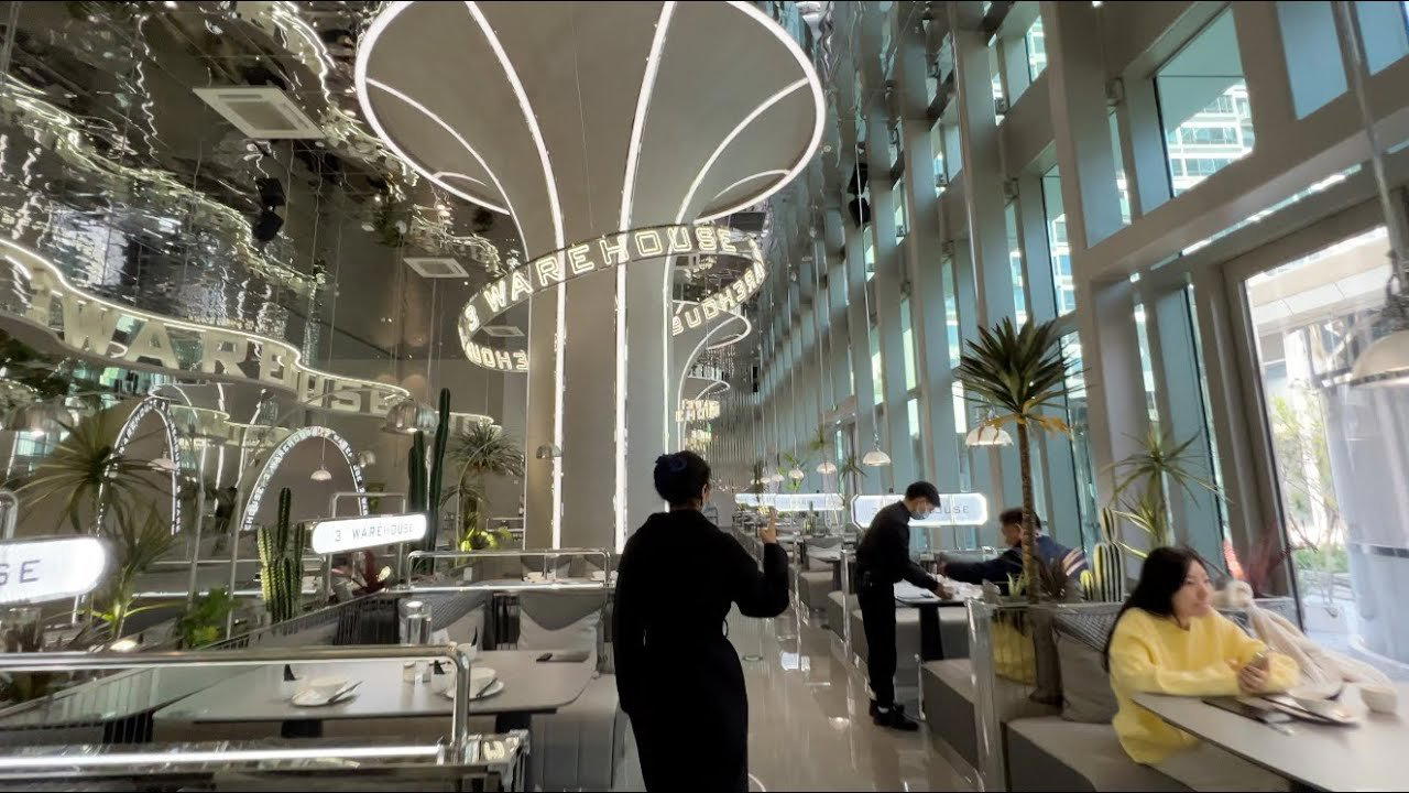 3 Warehouse restaurant in Shanghai, China