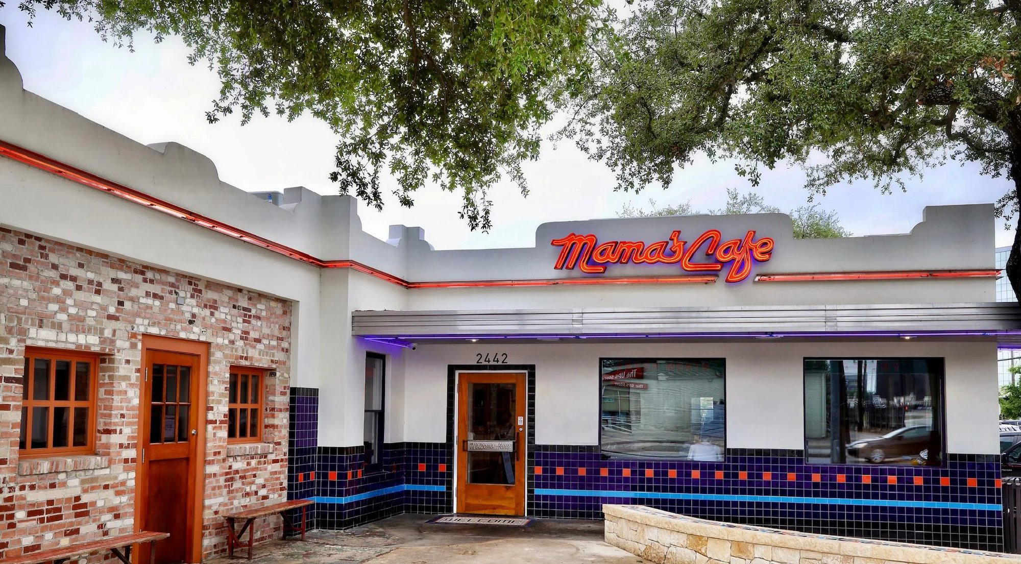 Mama's Cafe restaurant in San Antonio, United States