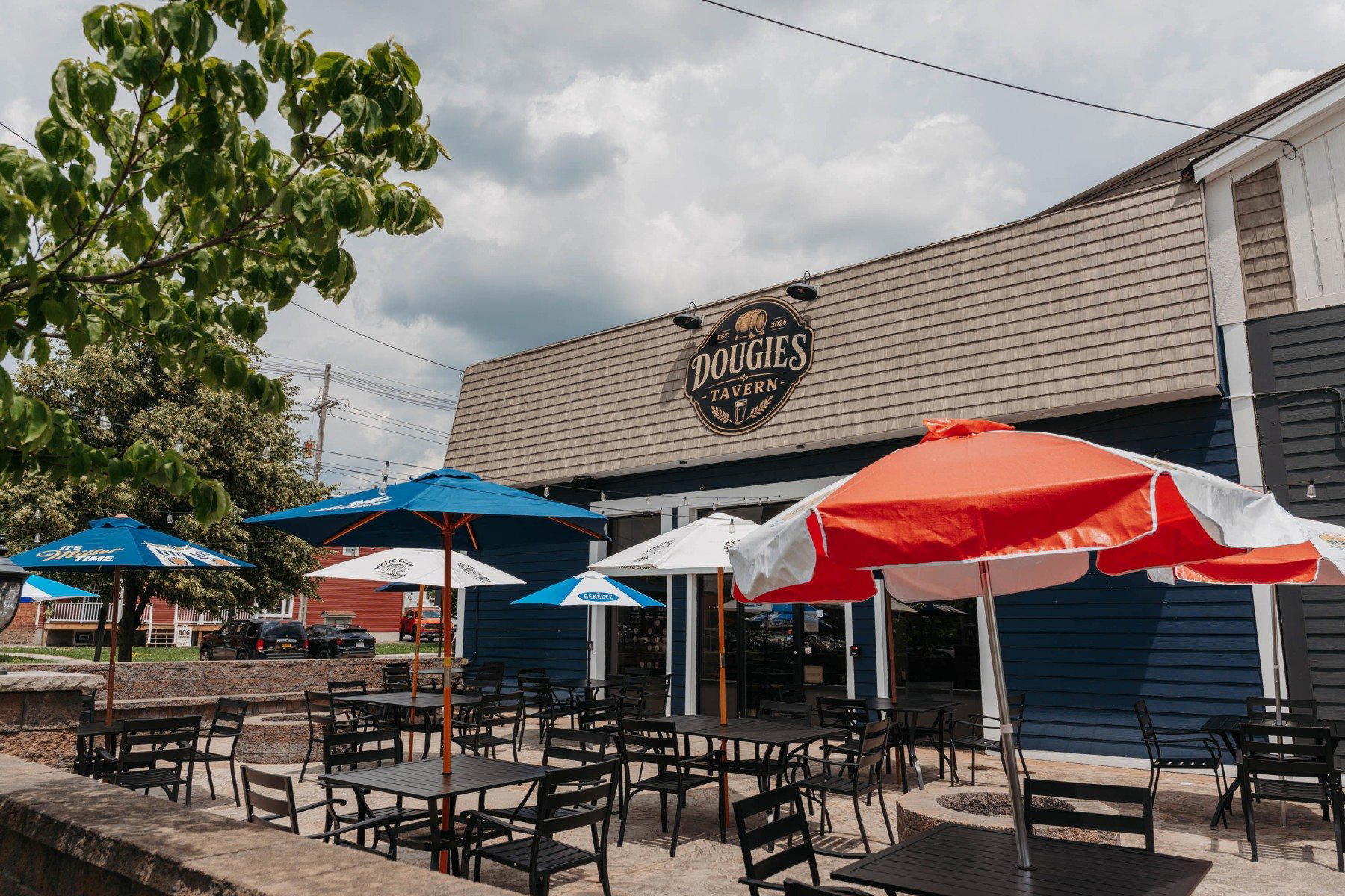 Dougie's Tavern restaurant in Fairport