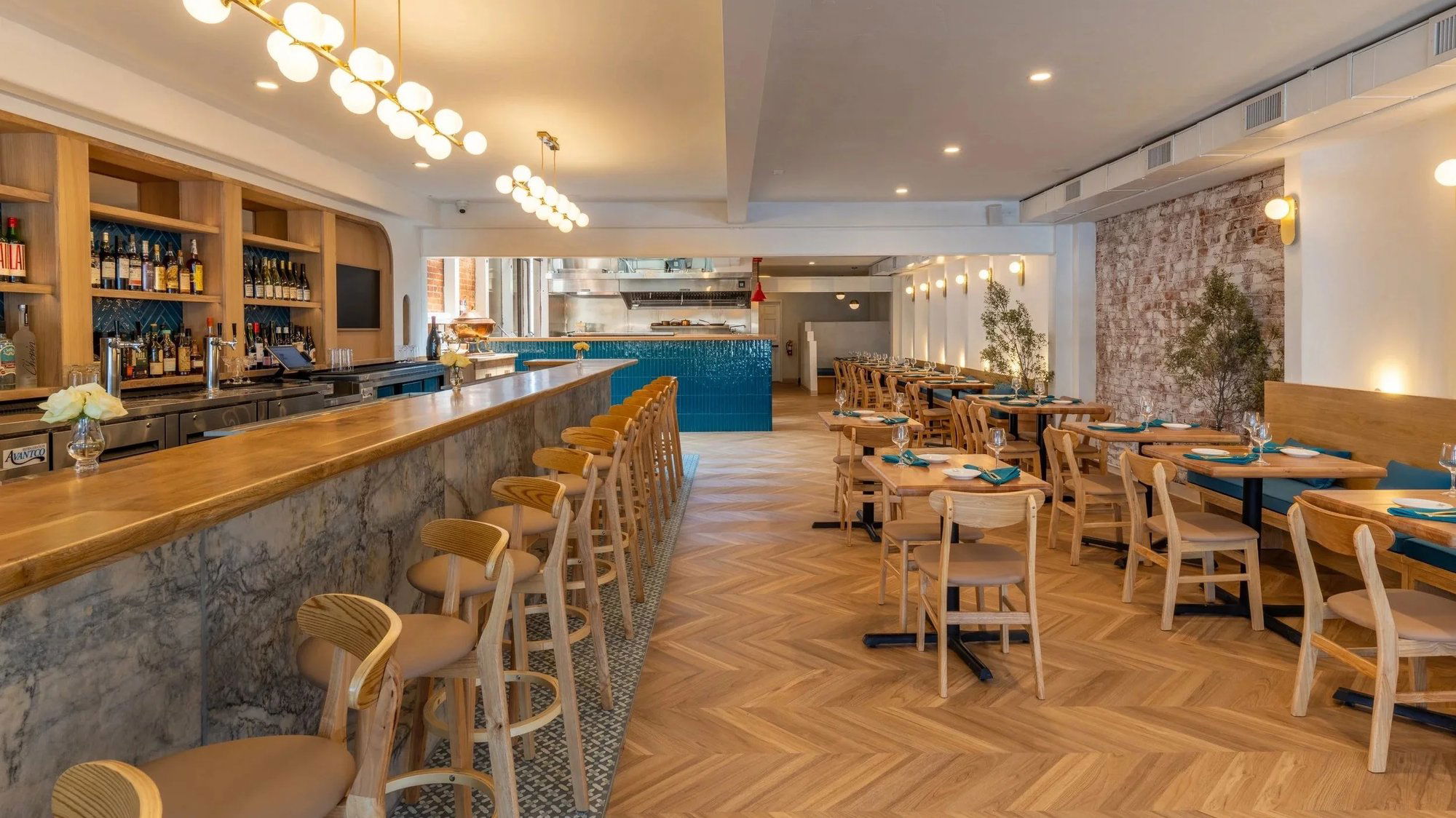 Dom's Taverna, Restaurant in Santa Barbara