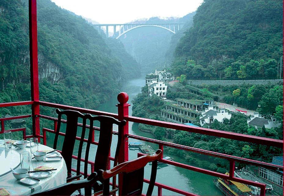 Fengweng Restaurant, Yichang, China