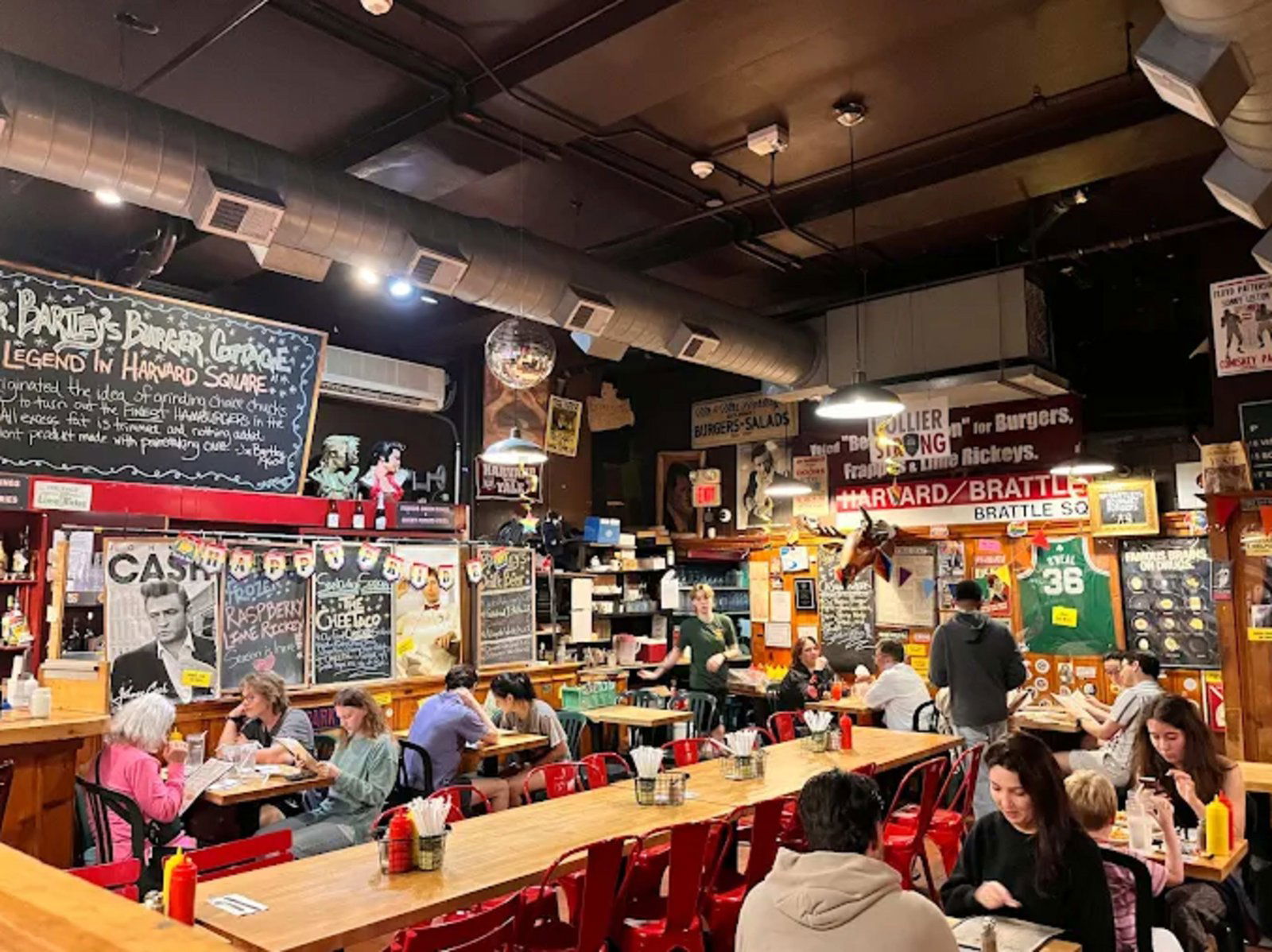 Mr. Bartley’s Burger Cottage, Restaurant in Cambridge