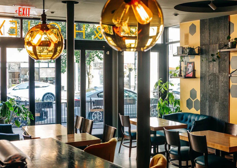 Oak and Honey restaurant in Chicago, United States