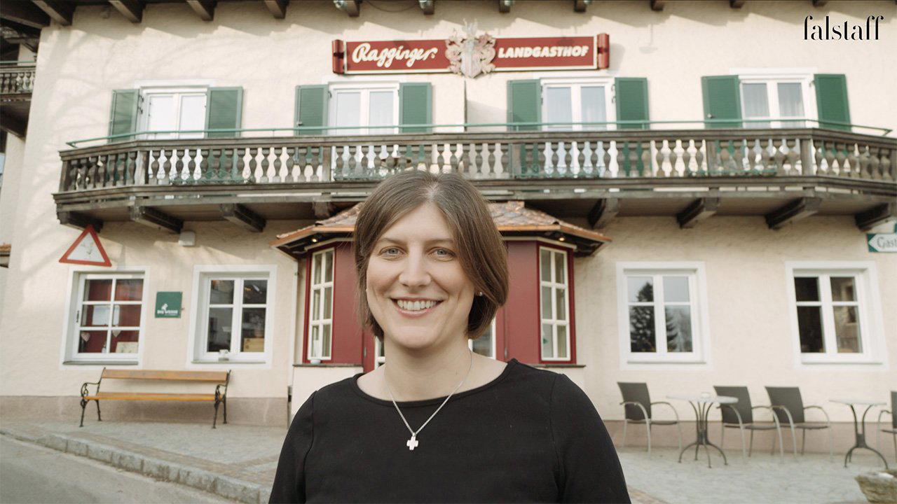 Hotel & Restaurant Ragginger restaurant in Nußdorf am Attersee, Austria