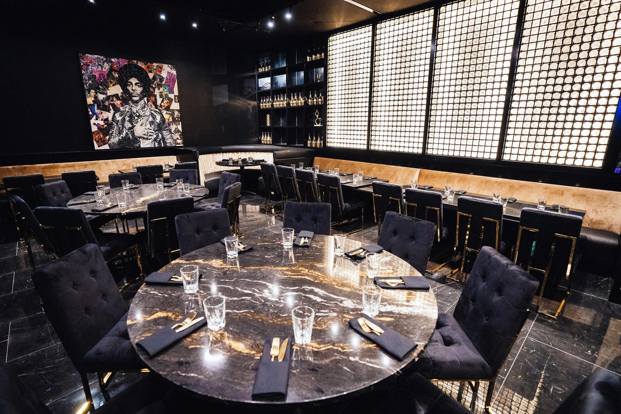 Kiss restaurant in Houston, United States