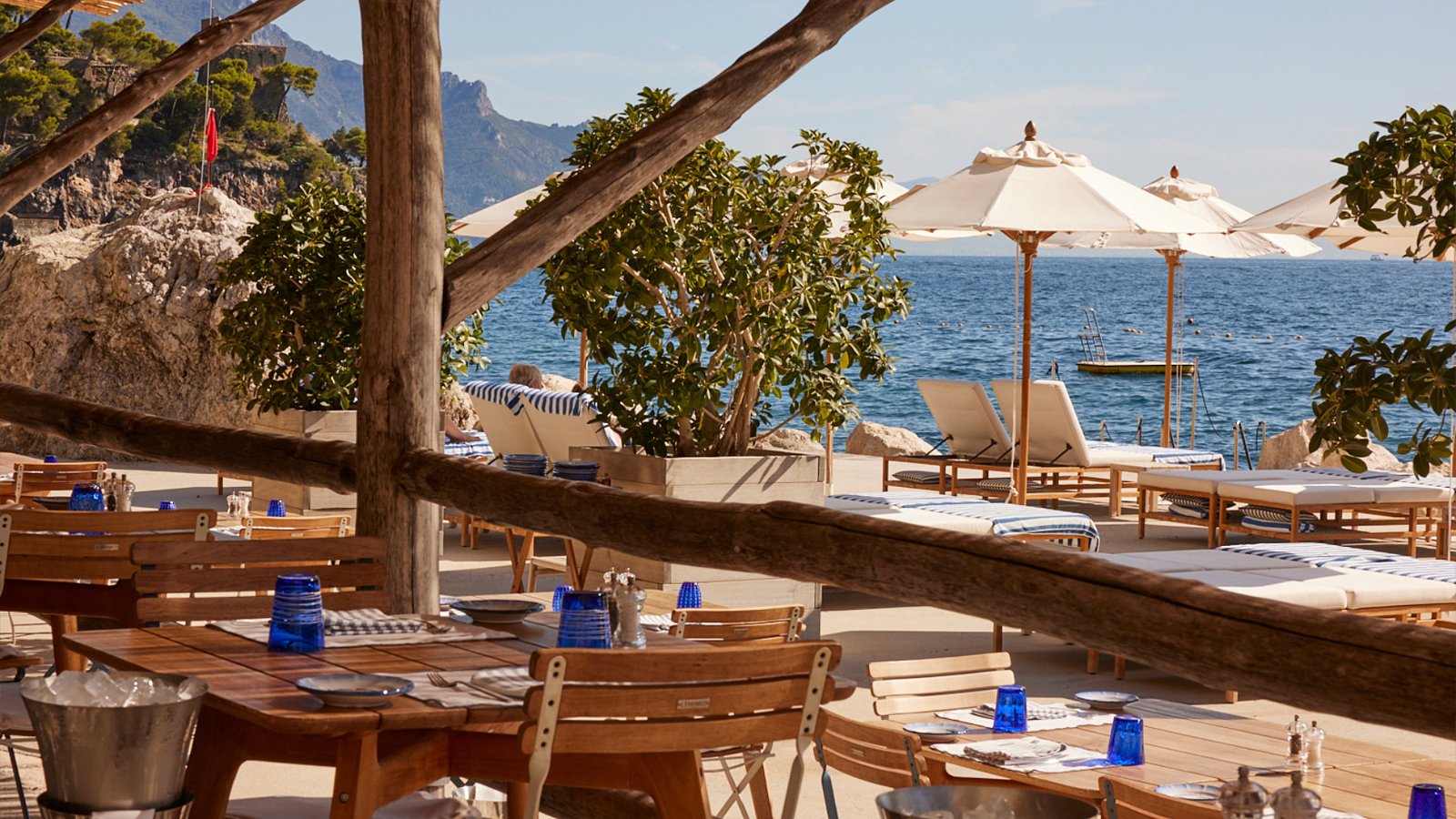 AqVA Restaurant