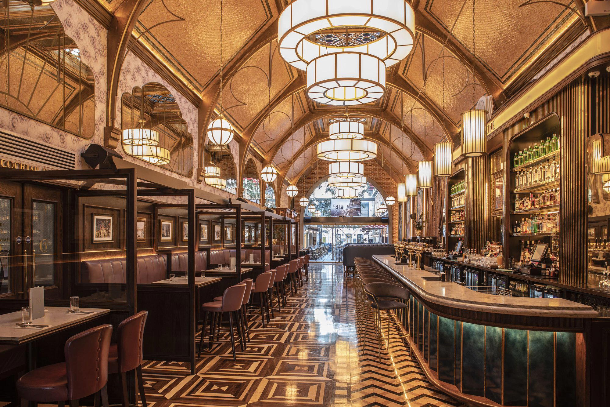 Café en Seine restaurant in Dublin, Ireland