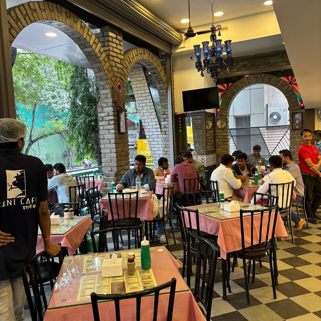 Irani Cafe