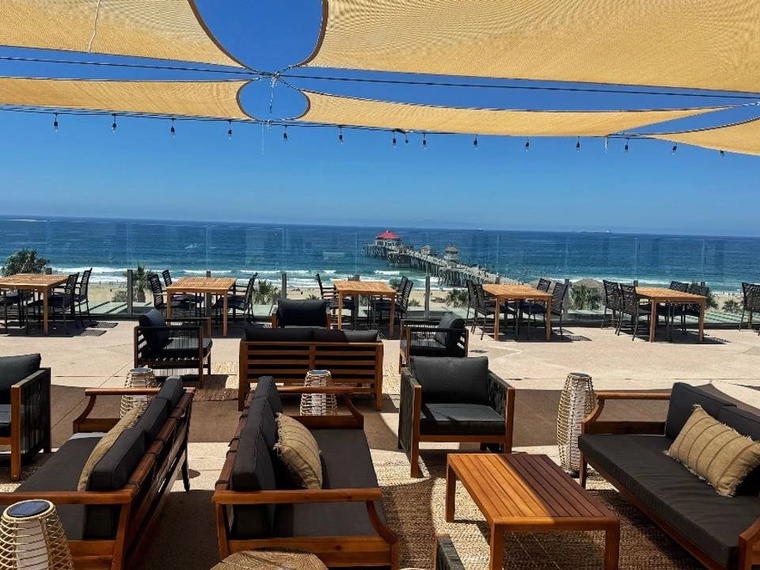 Jolie, Huntington Beach, United States