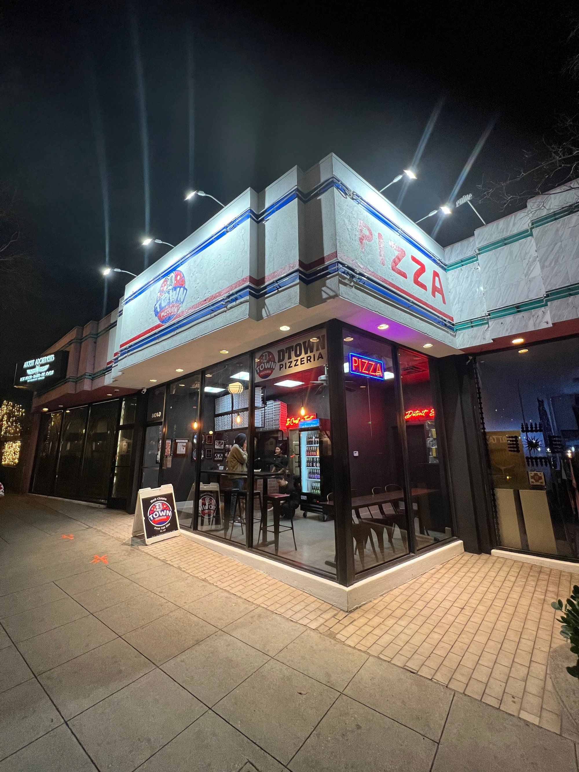 dtown pizzeria, Restaurant in West Hollywood