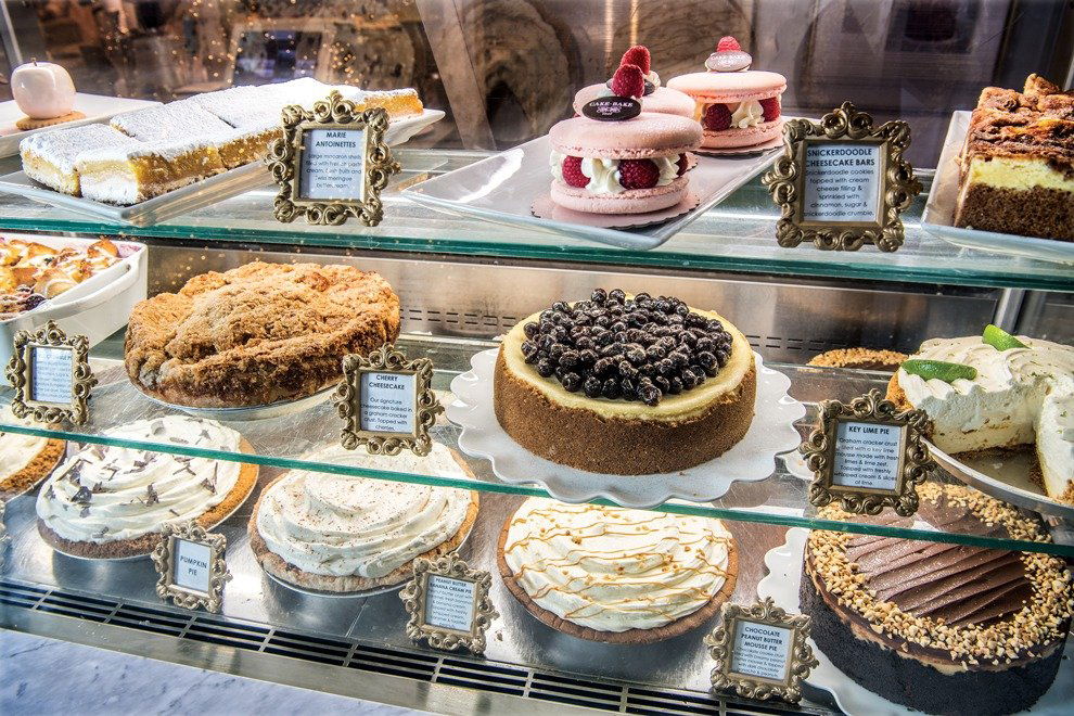 The Cake Bake Shop by Gwendolyn Rogers, Restaurant in Indianapolis