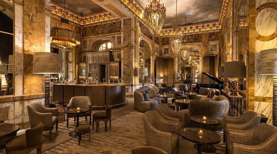 Les Ambassadeurs, Restaurant in Paris