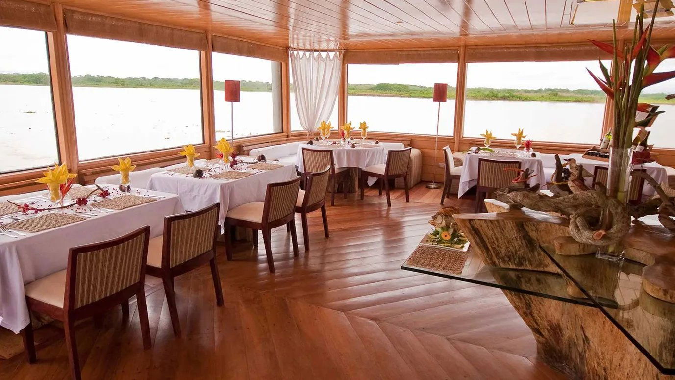 Delfin II dining room, Restaurant in Iquitos