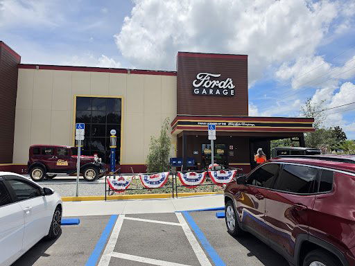 Ford's Garage Sanford, Restaurant in Sanford