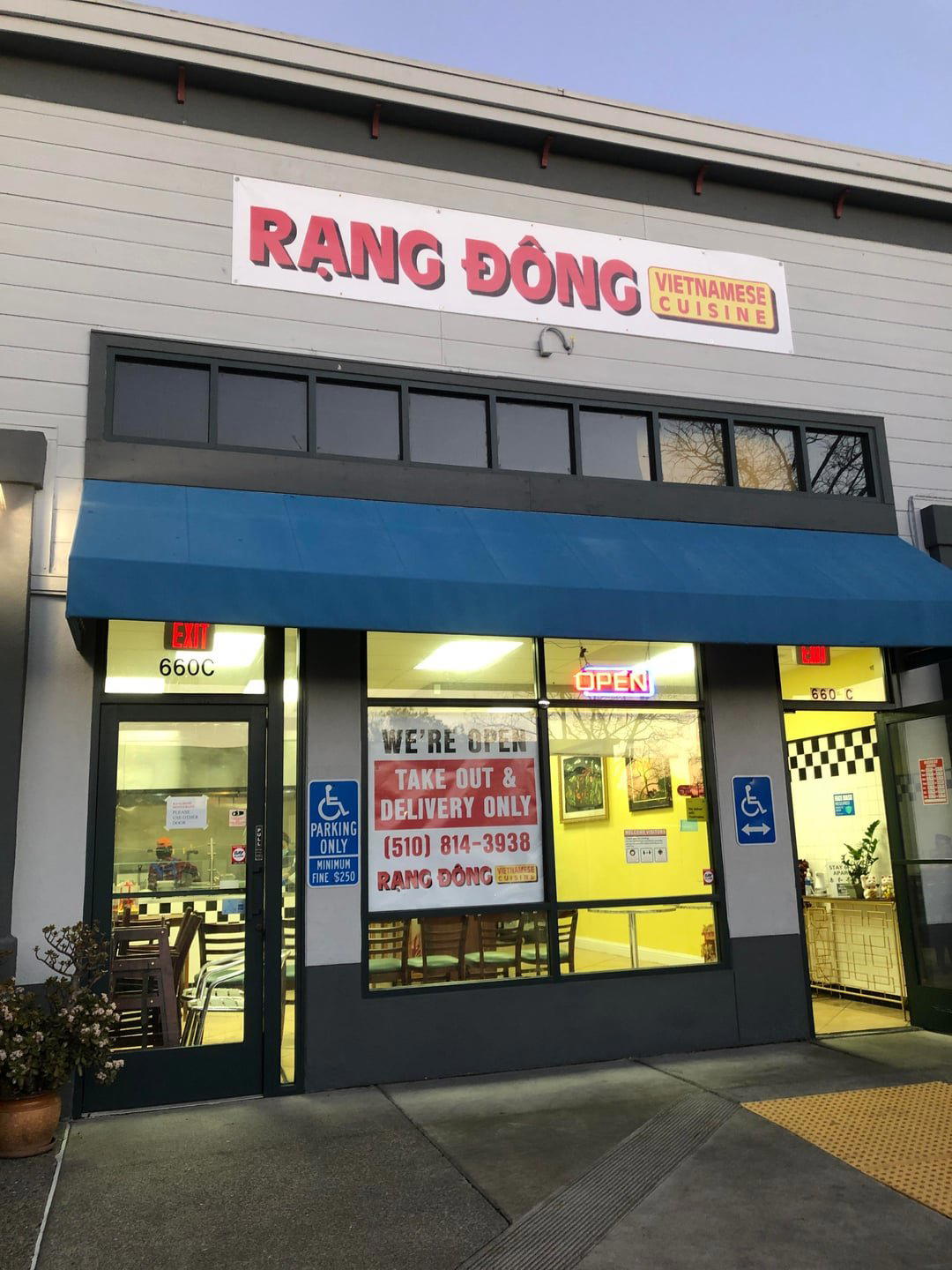 Rang Dong restaurant in Oakland, United States