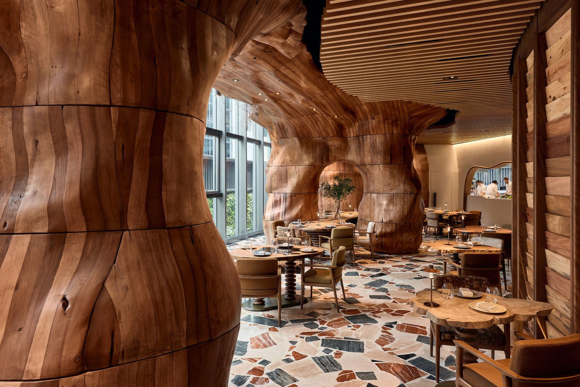 Roganic Hong Kong, Restaurant in Hong Kong