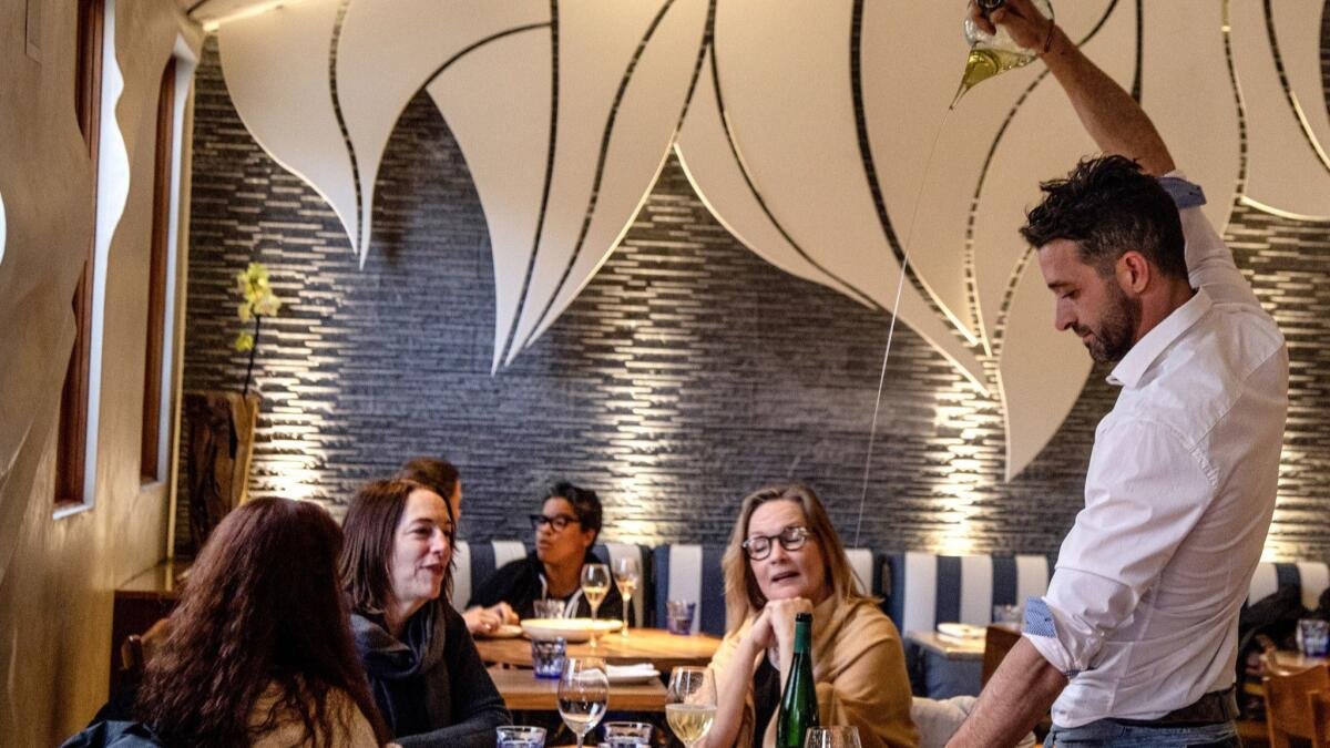 Los Balcones, Restaurant in Los Angeles