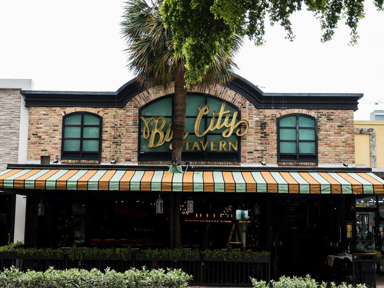 Big City Tavern, Fort Lauderdale, United States